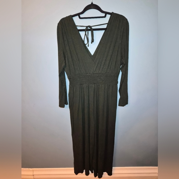 Old Navy Waist Defined Shirred - Picture 4 of 6